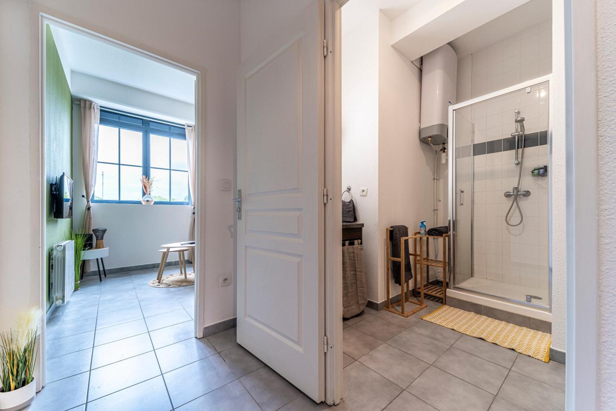 Stay Cosy Lille I Tourcoing - Appartement - Hypercentre - Parking Securise - Wifi - Netflix - Cuisine Kültér fotó